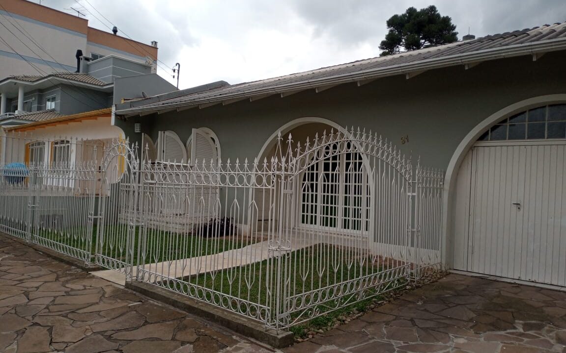 CASA DE ALVENARIA NA BRUSQUE E PROXIMA AO PRONTO SOCORRO