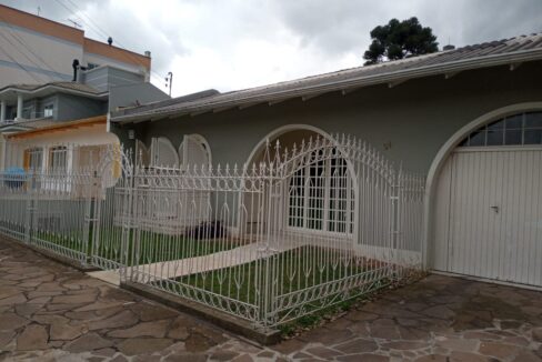 CASA DE ALVENARIA NA BRUSQUE E PROXIMA AO PRONTO SOCORRO